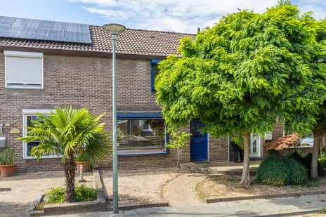 Tussenwoning te koop: Goudenregenstraat 14, Kruisberg Brunssum