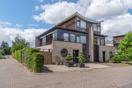 Twee-onder-één-kap te koop: Goudenregenstraat 25, Stommeer Aalsmeer