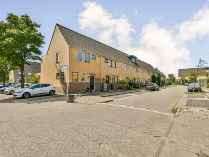 Hoekwoning te koop: Goudenregenstraat 47, Zuiderpolder Purmerend