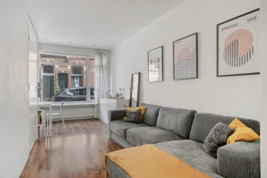 Tussenwoning te koop: Goudenregenstraat 7, Loven Zuid Tilburg