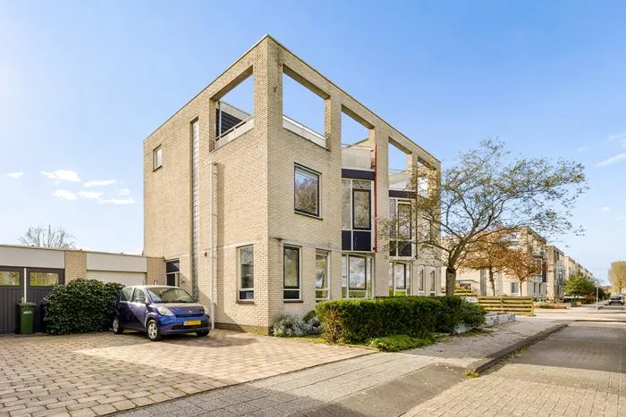 Tussenwoning te koop: Goudhaver 44, Tweede woonwijk Zeewolde