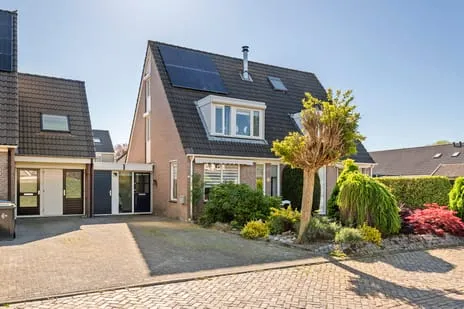 Tussenwoning te koop: Goudrenet 29, Geldermalsen Oost Geldermalsen