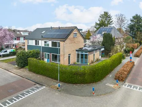 Twee-onder-één-kap te koop: Goudsbloemstraat 1, Hogenkamp Renkum