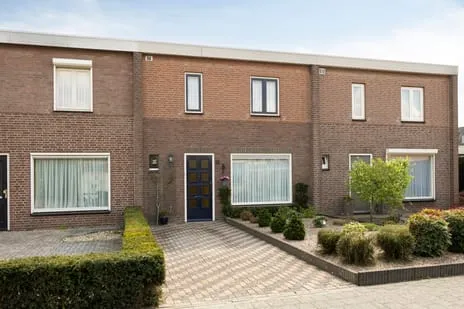 Tussenwoning te koop: Goudsbloemstraat 13, Jeruzalem Bergeijk