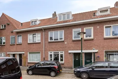 Tussenwoning te koop: Goudsbloemstraat 22, Gerardusplein Eindhoven