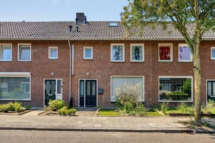 Tussenwoning te koop: Goudsbloemstraat 26, Beek Beek En Donk