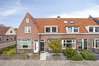 Tussenwoning te koop: Goudsbloemstraat 70, Tuindorp-West Den Helder