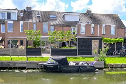 Terraced house for sale: Goudsmidsgilde 5, Medemblik Randwijk en Gildenwijk Medemblik