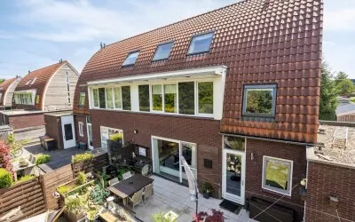Twee-onder-één-kap te koop: Goudvink 3, Olst
