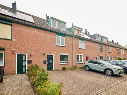 Tussenwoning te koop: Goudwesp 5, De Zoom Soest