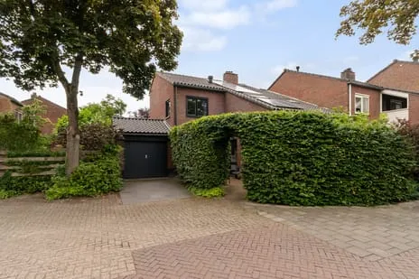 Corner house for sale: Goudwespmeent 55, Hilversumse Meent Hilversum