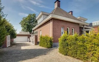 Vrijstaande woning te koop: Gouverneur Houbenstraat 51, Cristinawijk Nieuwstadt