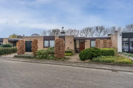 Tussenwoning te koop: Gouverneur Borretstraat 4, De Schutskamp 'S-Hertogenbosch