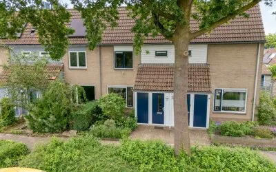 Tussenwoning te koop: Gouverneurlaan 12, Oldenelerbroek Zwolle