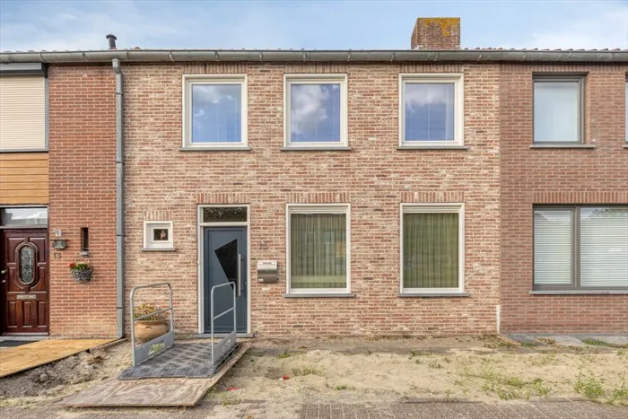 Tussenwoning te koop: Gouverneurstraat 15, Sluis