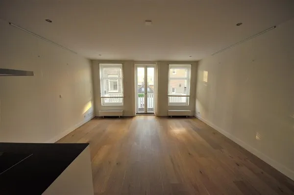 Appartement te huur: Govert Flinckstraat 103-2, Sarphatiparkbuurt Amsterdam