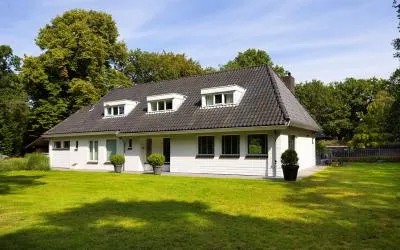 Vrijstaande woning te koop: Goyergracht Zuid 17, Heidehoek Eemnes