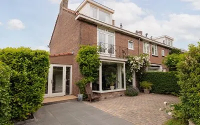 Hoekwoning te koop: Graaf Aelbrechtlaan 164, Kruiskerkbuurt Amstelveen