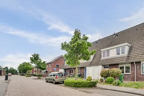 Tussenwoning te koop: Graaf Albrechtstraat 32, Elshout Elshout