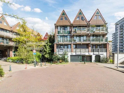 Apartment for sale: Graaf Balderikstraat 76, Oude Noorden Rotterdam