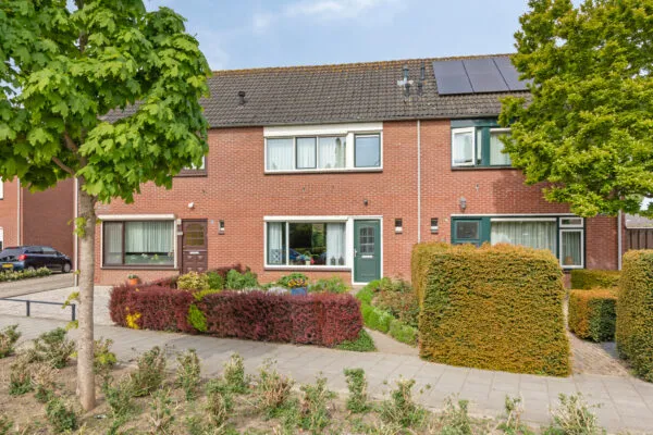 Tussenwoning te koop: Graaf Ottoweg 68, Lobith Lobith