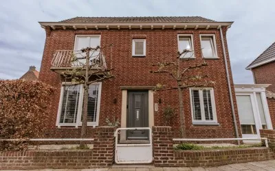 Vrijstaande woning te koop: Graaf Reinaldstraat 22, Roerzicht Roermond