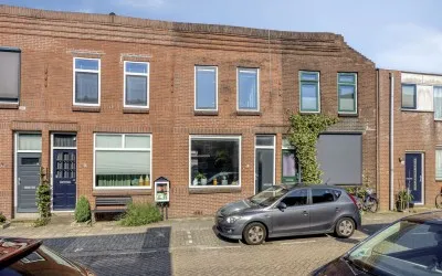 Tussenwoning te koop: Graaf van Bloisstraat 38, Ouwe Gouwe Gouda