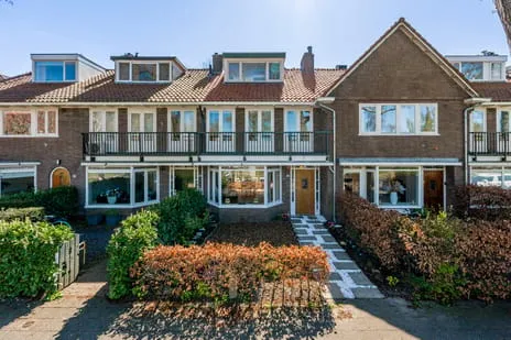 Tussenwoning te koop: Graaf Aelbrechtlaan 81, Elsrijk West Amstelveen