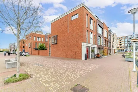Hoekwoning te koop: Graaf Floriskade 68, Westerkwartier Delft
