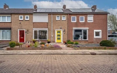 Tussenwoning te koop: Graaf Reinaldstraat 8A, Lobith Lobith