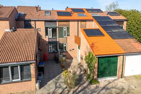 Tussenwoning te koop: Graaf Walramhof 15, Graven en Gravinnen Nieuwegein