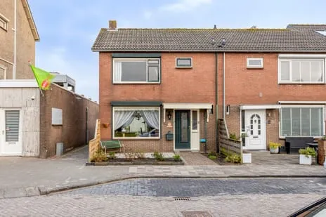 Hoekwoning te koop: Graaf Willemlaan 32, Markgouw Monnickendam