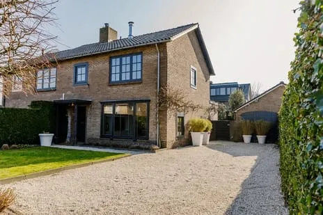 Twee-onder-één-kap te huur: Graafland 22, Zevenend Laren (Nh)