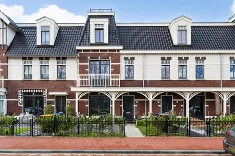 Tussenwoning te koop: Graafschap Hollandlaan 71, 'S-Gravenhage