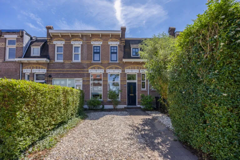 Tussenwoning te koop: Graafseweg 283, Nijmegen