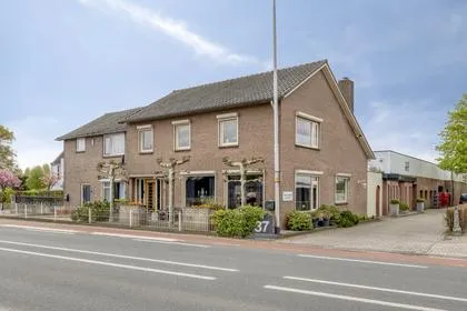Hoekwoning te koop: Graafseweg 37, Verspreide huizen Lunen Wijchen