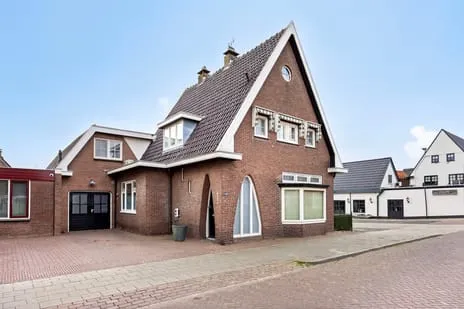 Twee-onder-één-kap te koop: Graafseweg 612, Alverna Wijchen
