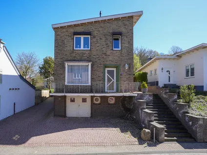 Appartement te koop: Grachtstraat 21, Strucht Schin Op Geul