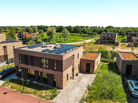 Twee-onder-één-kap te koop: Grasduinen 10, Houtribhoogte Noord Lelystad