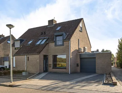 Hoekwoning te koop: Grasgraefken 1, Stein