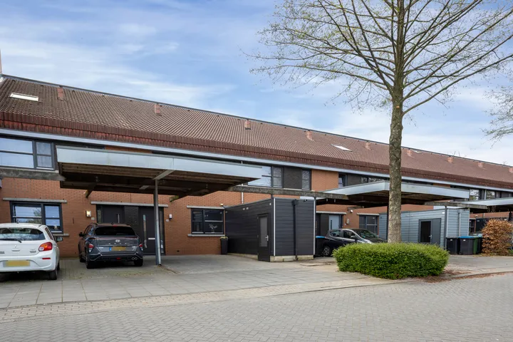 Tussenwoning te koop: Grasjuffer 142, Sleutelkamp Enschede