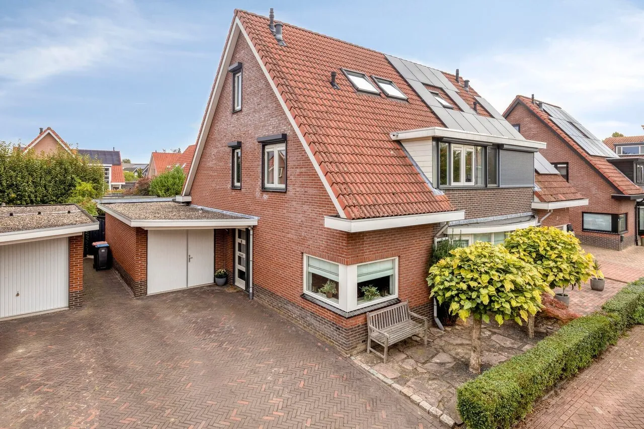 Twee-onder-één-kap te koop: Graskom 5, Almelo