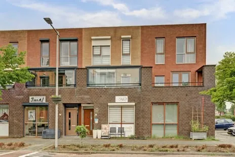 Tussenwoning te koop: Graslaan 93, Groene Weide Arnhem
