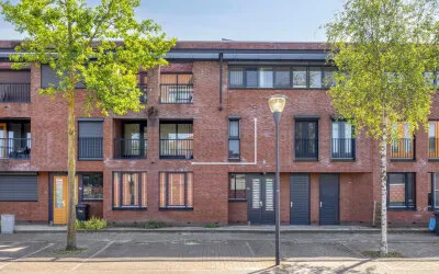Tussenwoning te koop: Grasmat 2, Grasrijk Eindhoven