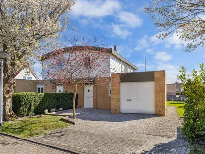Twee-onder-één-kap te koop: Graspieper 17, Lemmer-Frieslandpark Lemmer