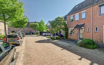 Tussenwoning te koop: Gravekamp 95, De Laak-Binnenveld Huissen