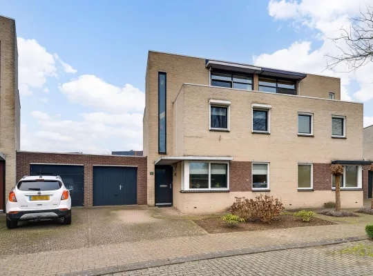 Tussenwoning te koop: Gravenstraat 55, Amby Maastricht