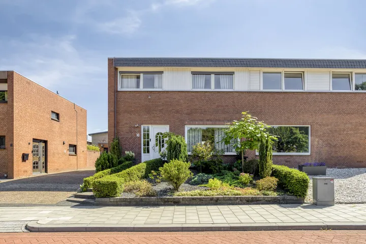 Twee-onder-één-kap te koop: Gravenweg 10, Waubacherveld Eygelshoven