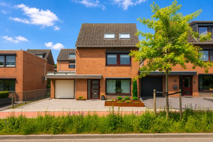 Twee-onder-één-kap te koop: Gravenweg 52, Waubacherveld Eygelshoven