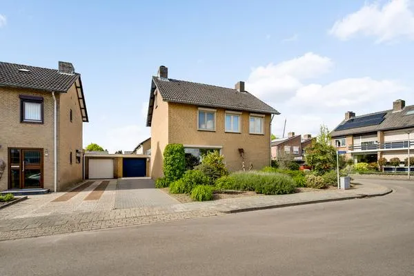 Vrijstaande woning te koop: Gravin Annastraat 10, Kern Horn Horn